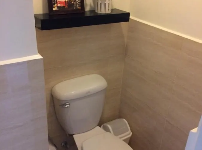 Aparthotel Mabolo Garden Flats - Quiet Modern With Balcony Pool Jogging Trail Near Malls And It Park *
