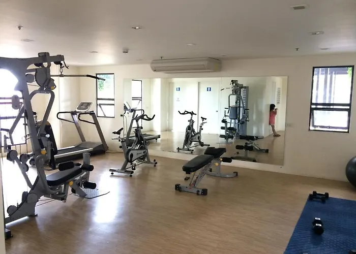 Mabolo Garden Flats - Quiet Modern With Balcony Pool Jogging Trail Near Malls And It Park Aparthotel Cebu