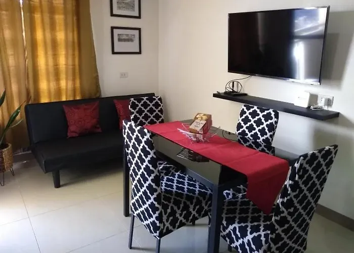 Mabolo Garden Flats - Quiet Modern With Balcony Pool Jogging Trail Near Malls And It Park Cebu