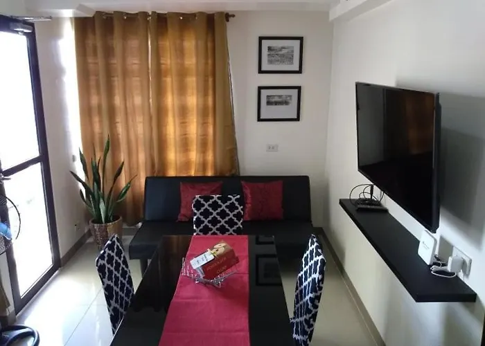 Mabolo Garden Flats - Quiet Modern With Balcony Pool Jogging Trail Near Malls And It Park *