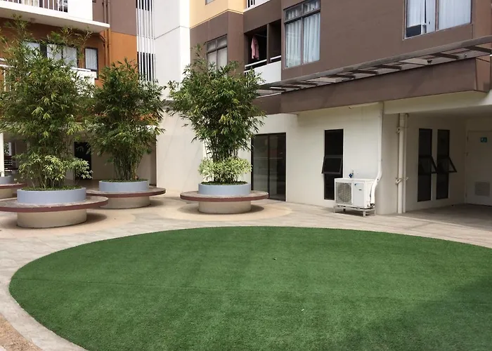 Mabolo Garden Flats - Quiet Modern With Balcony Pool Jogging Trail Near Malls And It Park Aparthotel